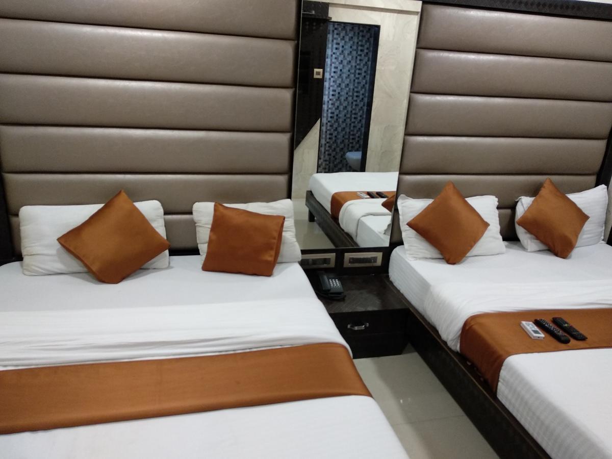Hotel Karishma Mumbai Exterior foto